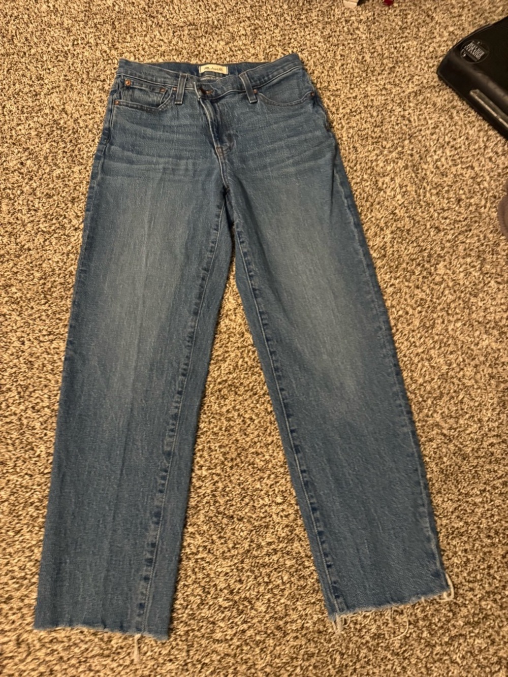 Madewell Cropped Straight-Leg Jeans in Medium Blue Wash